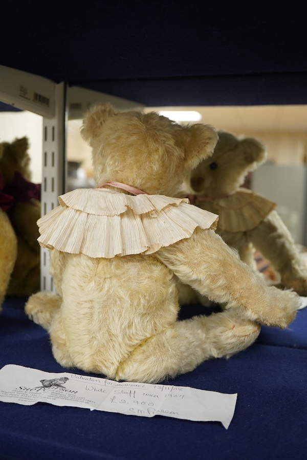 A Steiff blonde teddy bear, c.1907, approx. 36cm long